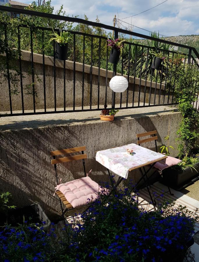 Apartman Lara Apartamento Rijeka Exterior foto